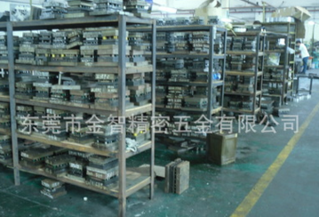 东莞塘厦钣金冲压模具加工厂 五金冲孔折弯来料加工 专业自动模图2