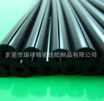 厂家生产黑色开口硅胶管，硅胶套管