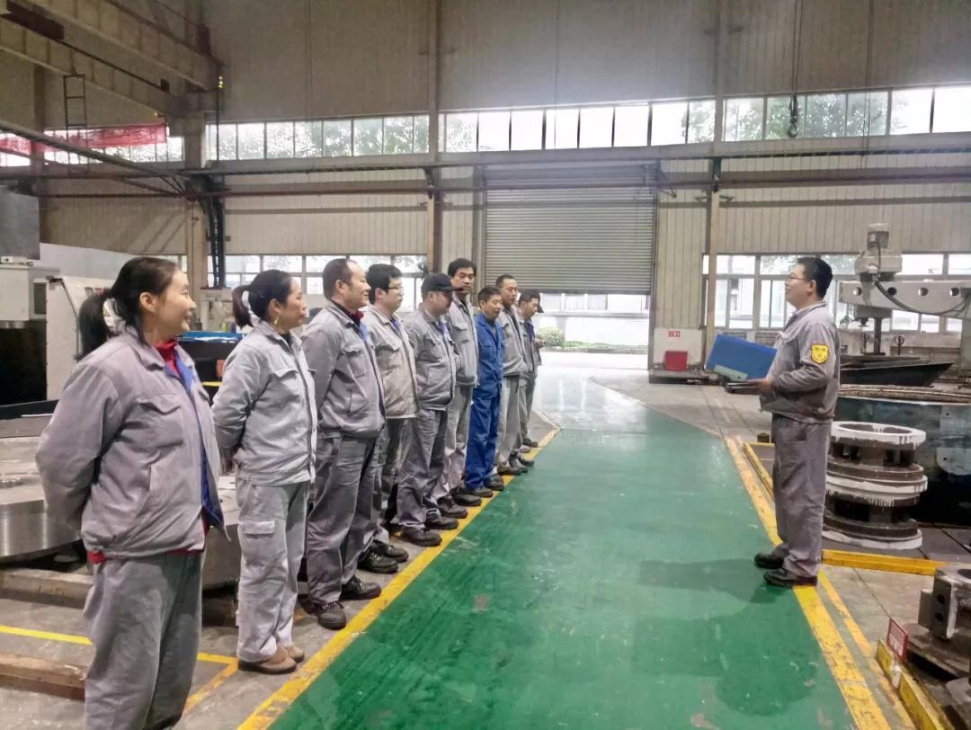 重庆水泵车间小组班前会 生产管理大作用