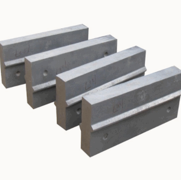 河南专业生产优质板锤基地 冲击破配件板锤 高铬板锤