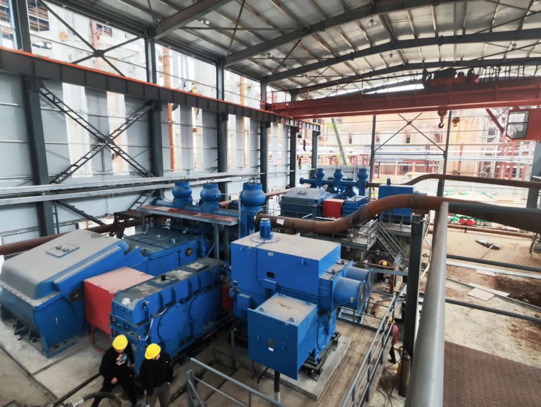 重庆水泵公司氧化铝高温溶出工艺矿浆隔膜泵在用户现场成功投产