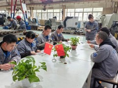 重庆水泵机加中心组织KYT安全培训