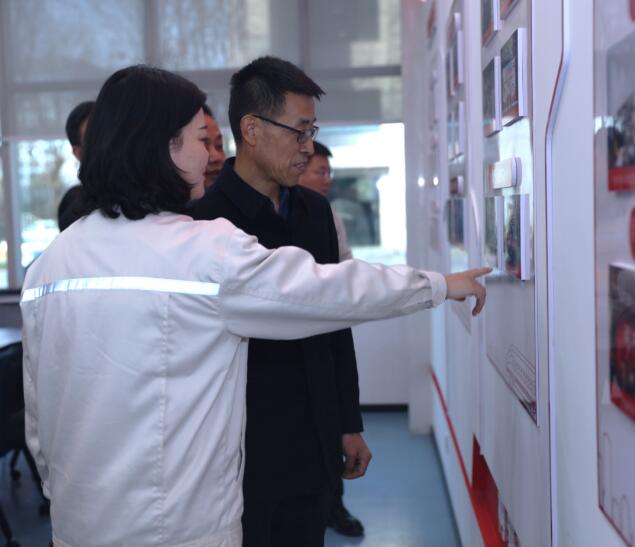 西安市总工会领导到中车永济电机公司调研慰问