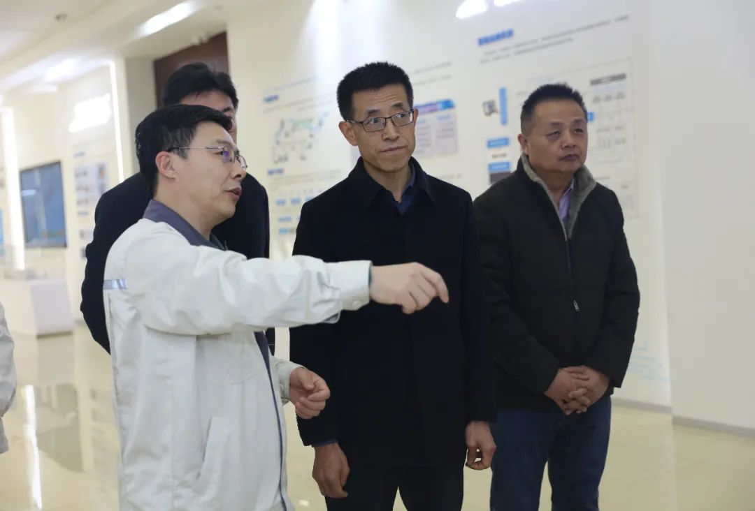 西安市总工会领导到中车永济电机公司调研慰问