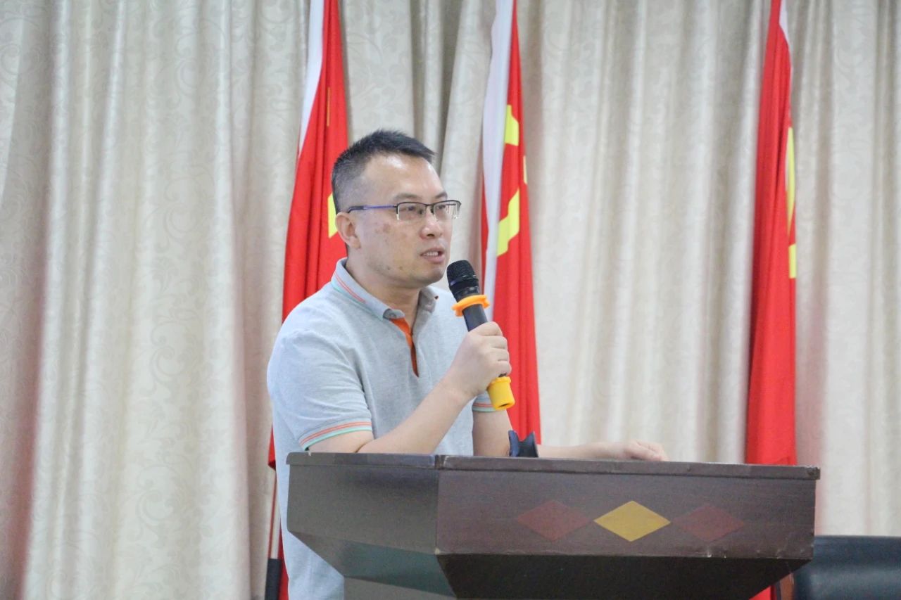  迪普战略咨询研究所董事长、浙大复旦西南交大客座教授、资深产业分析师 赵玉琦