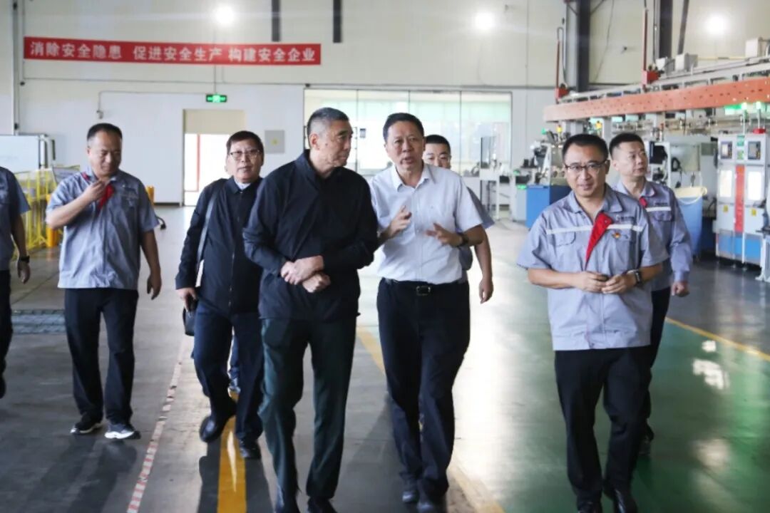 中国机械工业联合会、中国轴承工业协会领导一行莅临建龙哈轴交流指导
